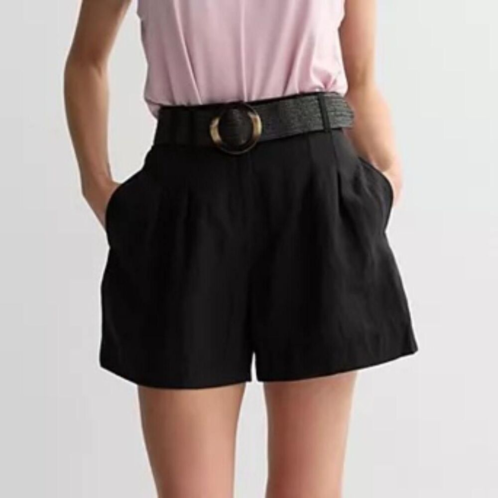 NWT Nine West Black Pleated Shorts W Belt Size US S